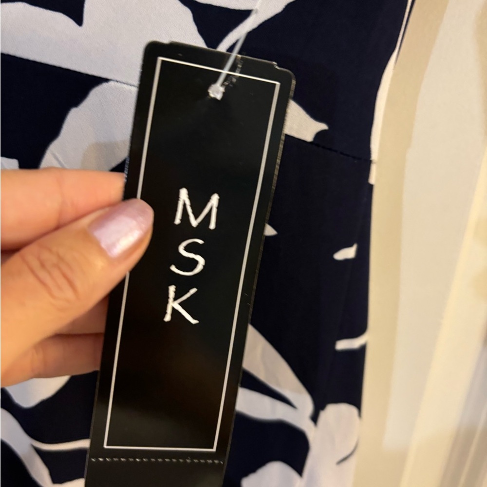 MSK Twist Front Navy Blue Floral V-Neck Midi Dress Sz Med NWT - Picture 11 of 11